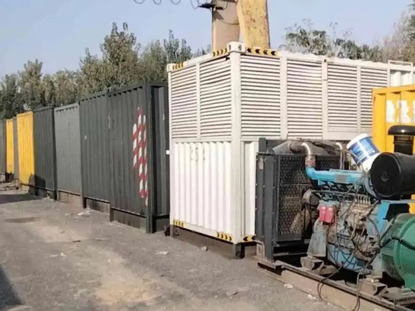 临洮200KW柴油发电机机组每小时油耗是多少?